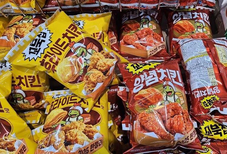 꼬북칩 후라이드 치킨맛, 한 봉지 뜯자마자 왜 다들 난리일까?