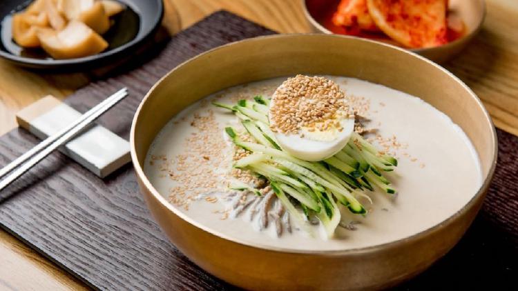 콩국수 설탕 소금, 설탕파vs소금파? 콩국수 맛 논쟁의 진실!