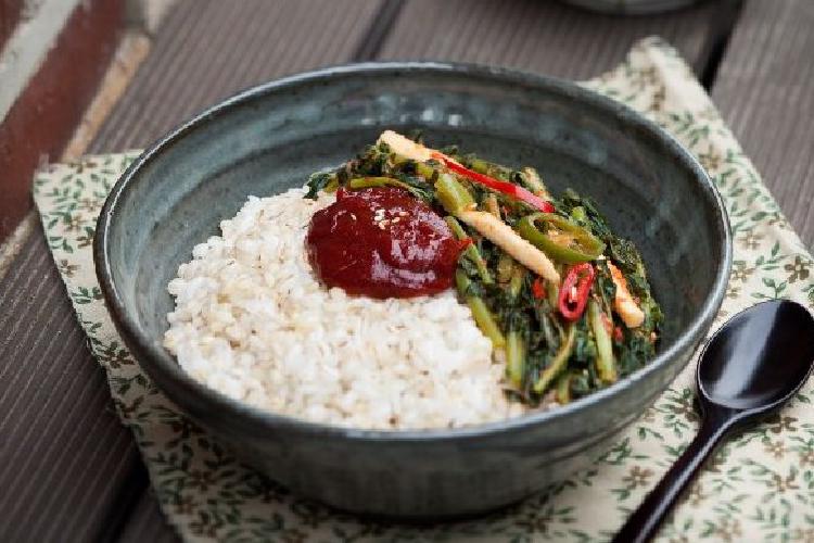 열무비빔밥 칼로리, 알고 나면 놀라는 다이어트 반전! 여름 입맛 살리는 꿀팁까지