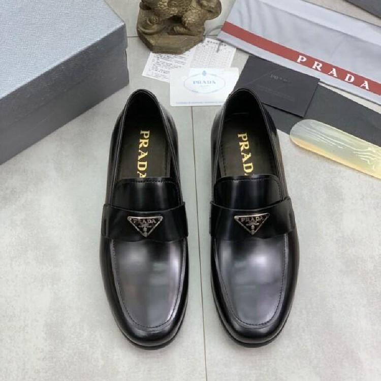 프라다 구두 사이즈, 반 업해야 후회 안 해요!