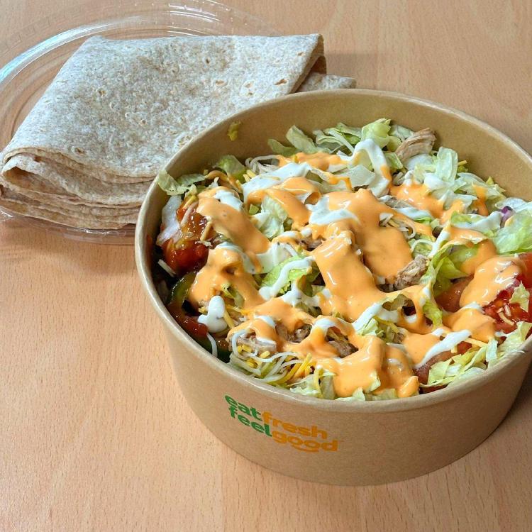 서브웨이 타코샐러드 후기, 양 미쳤어 먹다 보니 2인분 됨